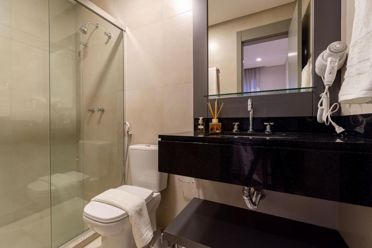 Aion Suites 103 - Compacto E Luxuoso Loft - Rooftop Com Piscina E Academia - A Poucos Passos Da Praia Bombinhas Ngoại thất bức ảnh